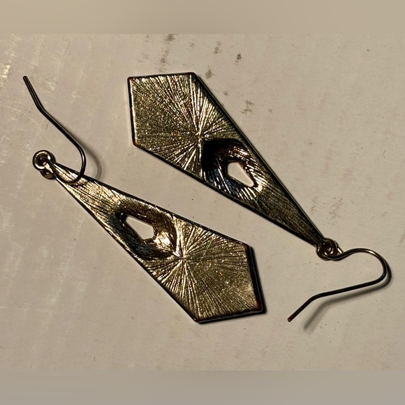 ⭐️Vintage turquoise enameled rhinestone accent gold tone dangle earrings⭐️ - Picture 2 of 4